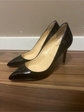 Christian Louboutin So Kate Black Patent Pointed-Toe Pumps EU 35